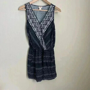 Mossimo Print Shorts Romper Size Medium‎